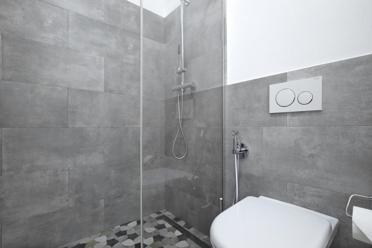 Hall View Apartamento *